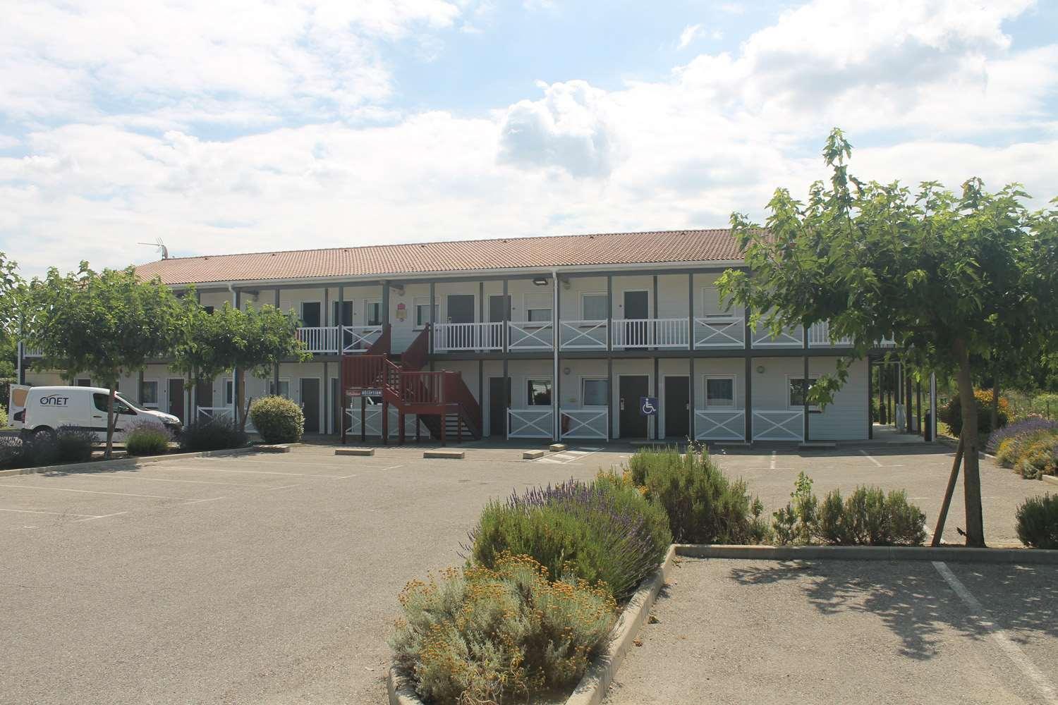 Brit Hotel Confort Manosque Cadarache Exterior photo