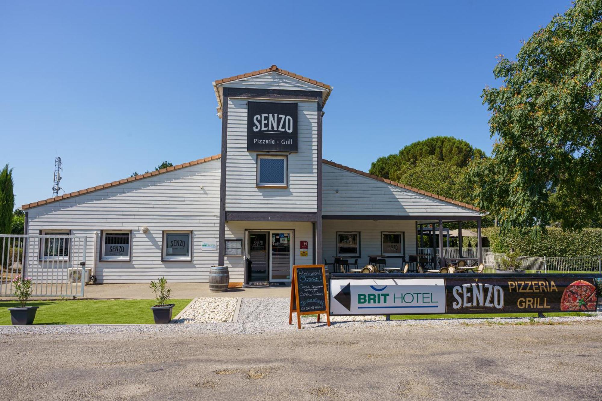 Brit Hotel Confort Manosque Cadarache Exterior photo